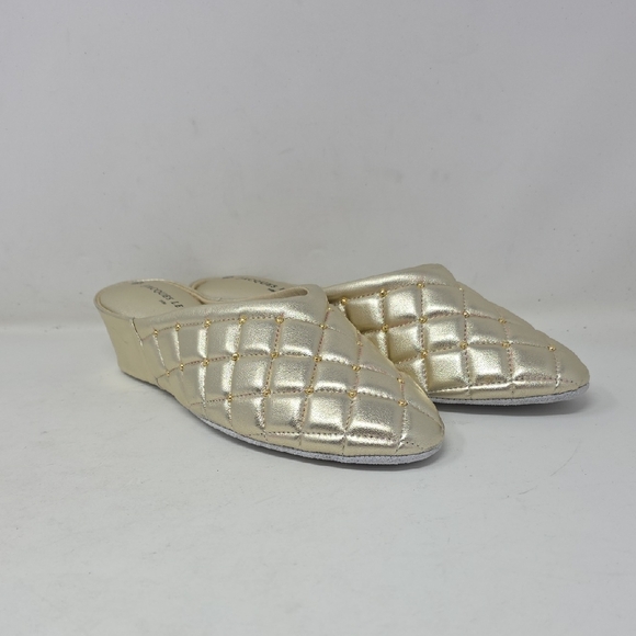 Jacques Levine Elegant Women's Gold Quilted Slippers Size 8 - Picture 3 of 6